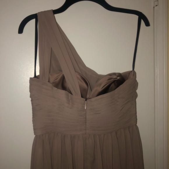 [Host Pick🎉💕] Taupe Formal Dress - Picture 5 of 8